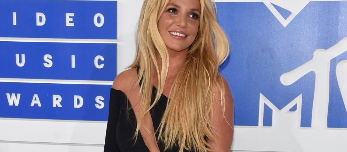 Britney-Spears-2016-vma-billboard-1548.jpg